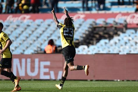 Abel Hernández Se Lesionó Y No Estará A La Orden El Domingo En Peñarol