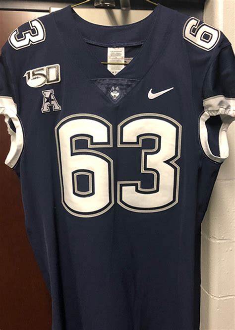 Uconn Huskies Unveil New Football Uniforms Sportslogos Net News