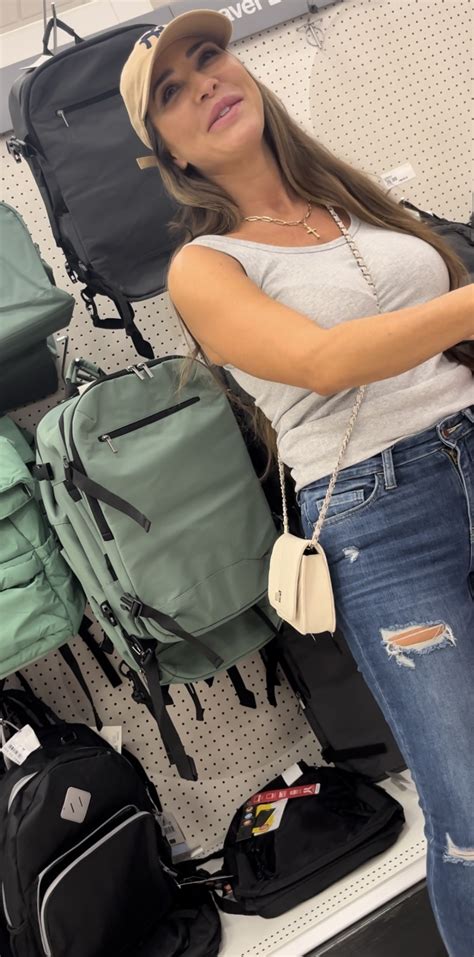 Various Face Shots Of A Gorgeous Big Titted Milf Oc Milf Forum