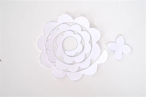 DIY Felt Flowers with Printable Template