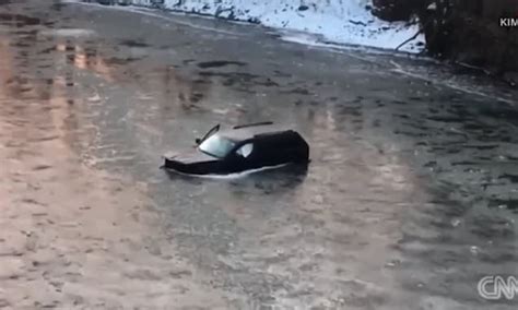 Iowa Man Who Crashed His Jeep Into Freezing River Saved After Yelling