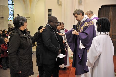 Un Parrain Une Marraine De Baptême Quelle Mission Liturgie