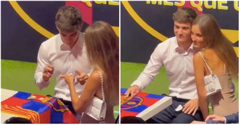 Gavi: Barcelona star was given note by female fan during contract ceremony