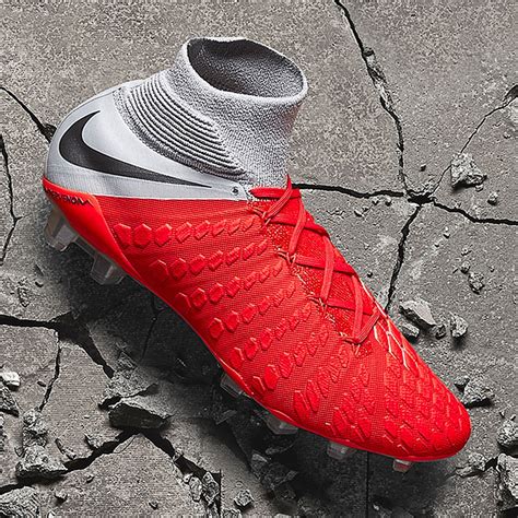 Nike Hypervenom Phantom Iii Elite Df Fg Mens Boots Firm Ground Light Crimsonmetallic Dark