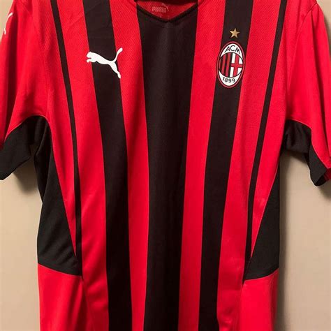 Dstockage Milan 2021 Uniforme