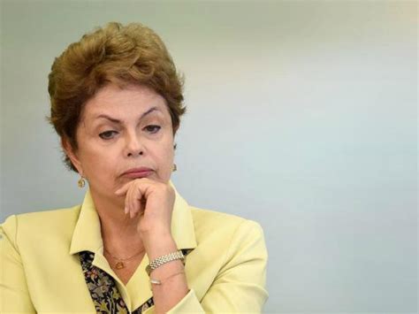 Dilma Deve Entregar Hoje Defesa De Fase Intermedi Ria Do Impeachment