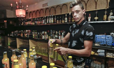 El local Cool Loung Pub será la primera sala porno gay de Galicia Shangay