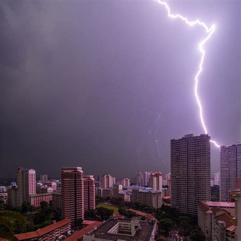 Photographers capture surreal & striking lightning storm photos across ...