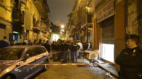 Napoli Strage Di Camorra Alla Sanit Morti E Feriti Spari In Un