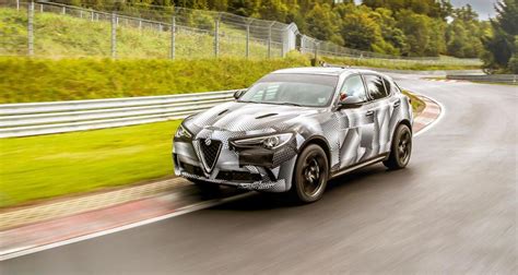 L Alfa Romeo Stelvio Quadrifoglio Pulv Rise Le Record Du N Rburgring