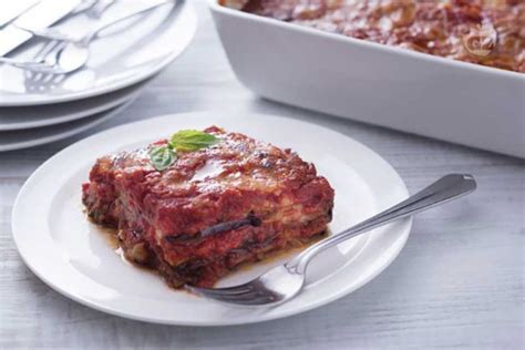 Parmigiana Di Melanzane Alla Napoletana Napoli Turistica