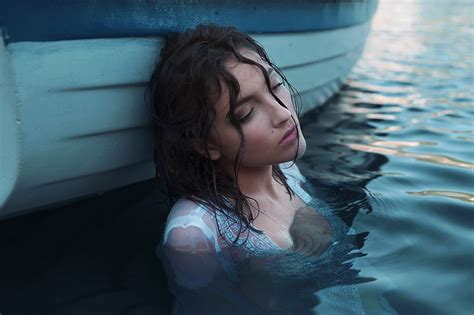 Wet Body Women Face Water Hd Wallpaper Rare Gallery