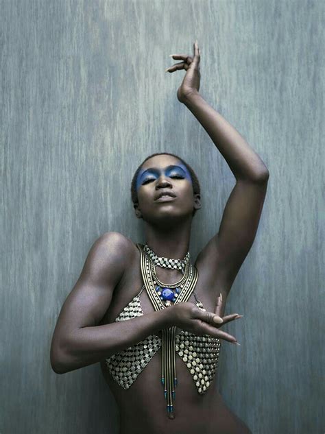 Pin On Dark Beauty African Beauty Fashion Poses