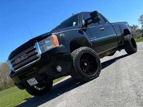 2013 Gmc Sierra 2500 Hd With 20x12 51 Arkon Off Road Davinci And 3312