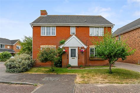 4 Bed Detached House For Sale In Asquith Drive Highwoods Colchester