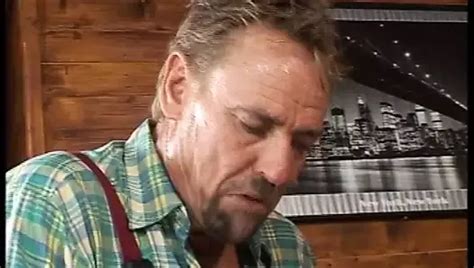 DEUTSCHE GOTHIC MILF ZUM ERTSEN MAL OHNE KONDOM GEFICKT XHamster