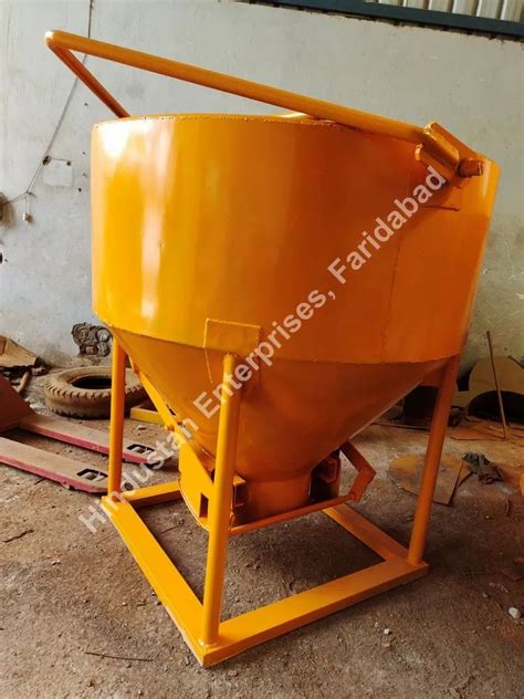 Cow Mouth Center Discharge Concrete Buckets Capacity M Cum At