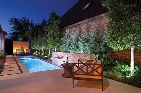 Beautiful Swimming Pool Landscaping With Trees Wzrost