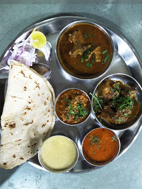 Apurvai, Narayan Peth, Pune – Mutton thali review - Eating Cultures