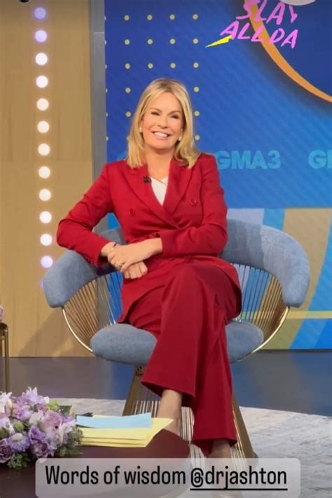 Gma3 Host Dr Jen Ashton 54 Shows Off Flawless Figure In A White