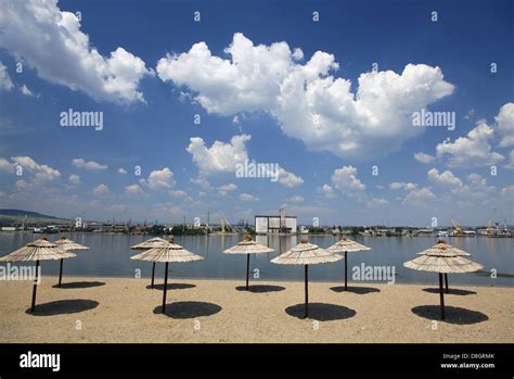 Serbia, Kladovo, Danube, river, beach, Serbien, Kladovo; Donau; Fluß, Strand Stock Photo - Alamy