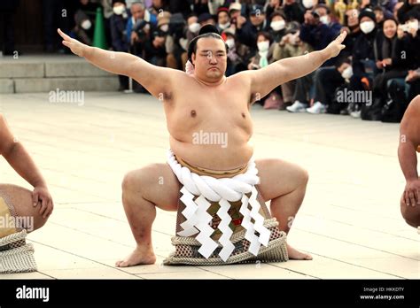 Tokyo, Japan. 27th Jan, 2017. Newly promoted Sumo grand champion ...