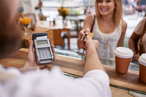 Trinkgeld Geben Bei Kartenzahlung Wie Macht Man Das Und Bei Wem Landet