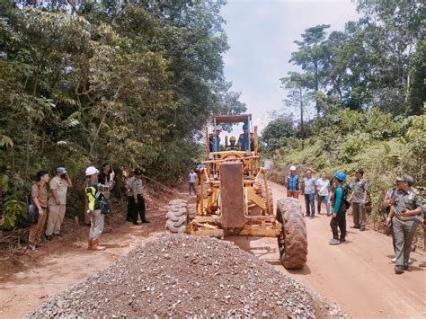 Bupati Peningkatan Jalan Madya Simpang SP 12 Segera Di Kerjakan