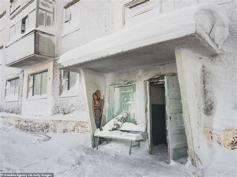 The Frozen City Snow And Ice Covers Russian Ghost Town Daily Mail Online