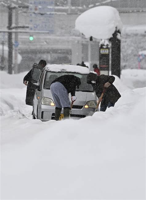 北陸の大雪、警戒呼び掛け 気象庁、雪崩も注意を 読んで見フォト 産経フォト