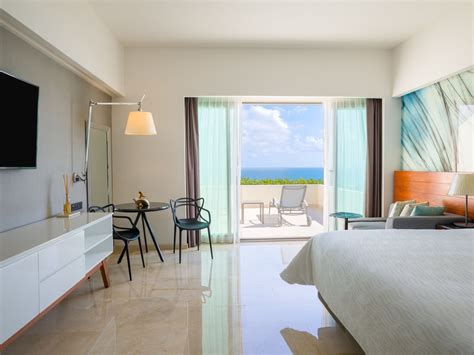 Premium Ocean Front With Terrace 1 King Live Aqua Beach Resort Cancún