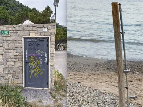 Docce E Bagni Chiusi E Scarsa Pulizia Nella Spiaggia Libera Di Sant