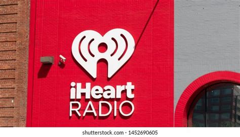 iHeartRADIO Logo Vector (.AI) Free Download