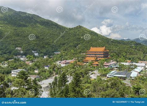 Templo Chino En La Ciudad De Hong Kong China Imagen De Archivo