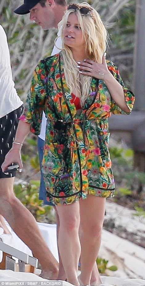 Jessica Simpson Models Racy Red Bikini As She Has A Ball In Bahamas Daily Mail Online