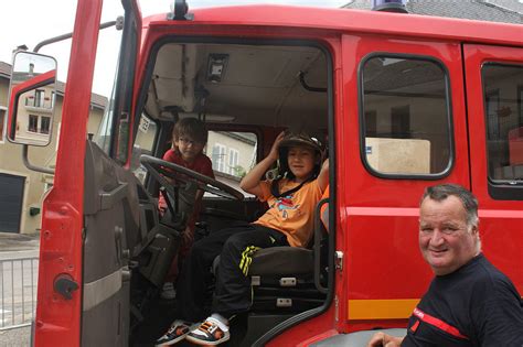 Saint Germain De Joux Les Pompiers Ont Toujours Autant La Cote