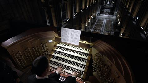 Documentary In the Belly of the Organ of Notre-Dame - Encounter with ...