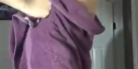 NAKED GIRL AFTER SHOWER WEBCAM PERISCOPE Tnaflix