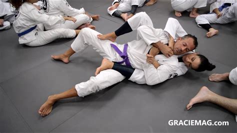 Kyra Gracie Testa O Jiu Jitsu De Malvino Salvador Na Gracie Kore YouTube