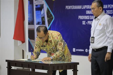 Pj Wali Kota Bekasi Serahkan Lkpd Unaudited Tahun Anggaran Kepada