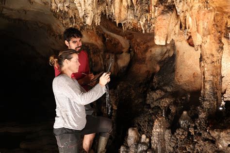 La Cova De Les Dones De Millares A N Guarda Muchos Secretos