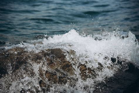 Photography Of Sea Waves · Free Stock Photo