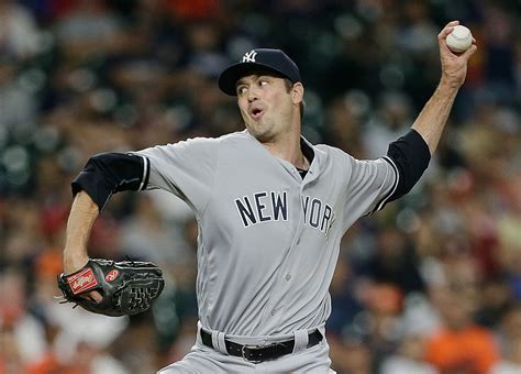 Indians acquire Andrew Miller from Yankees