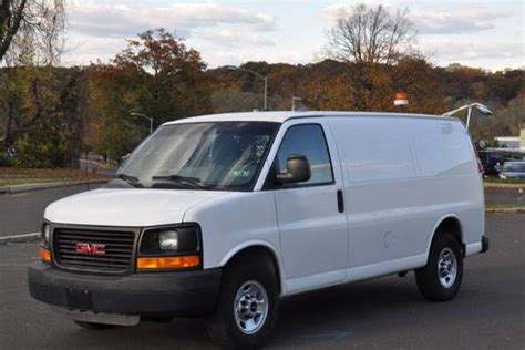 Gmc Savana Cargo Review Ratings Edmunds