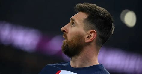 Peut On Siffler Lionel Messi Spoiler Oui