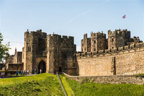 Alnwick Castle Lion Arch Entrance Tower Le Monde1 Flickr