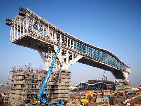 Hong Kong International Airport Sky Bridge — Soben International Ltd