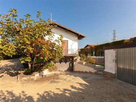 Vendita Villa Unifamiliare In Via Dei Platani Gornate Olona Ottimo