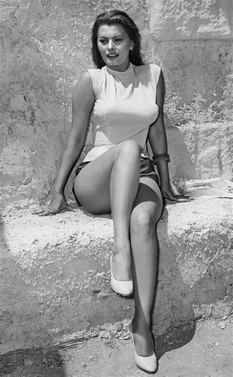 Sophia Loren -- 1960s : OldSchoolCelebs