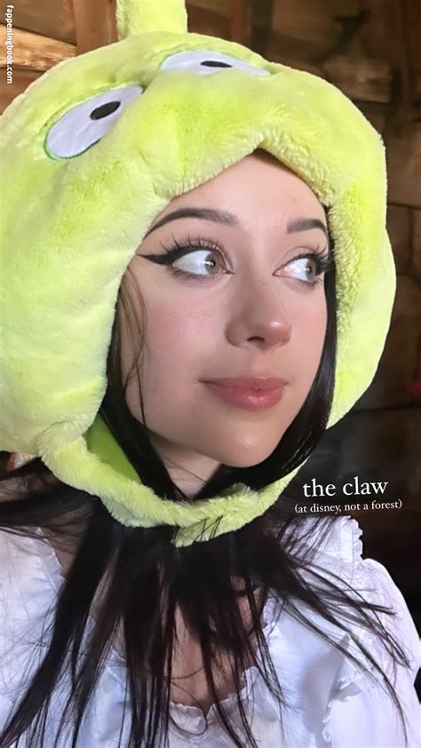 LivBev Liv Bevan Livscopes Nude OnlyFans Leaks Fappening FappeningBook